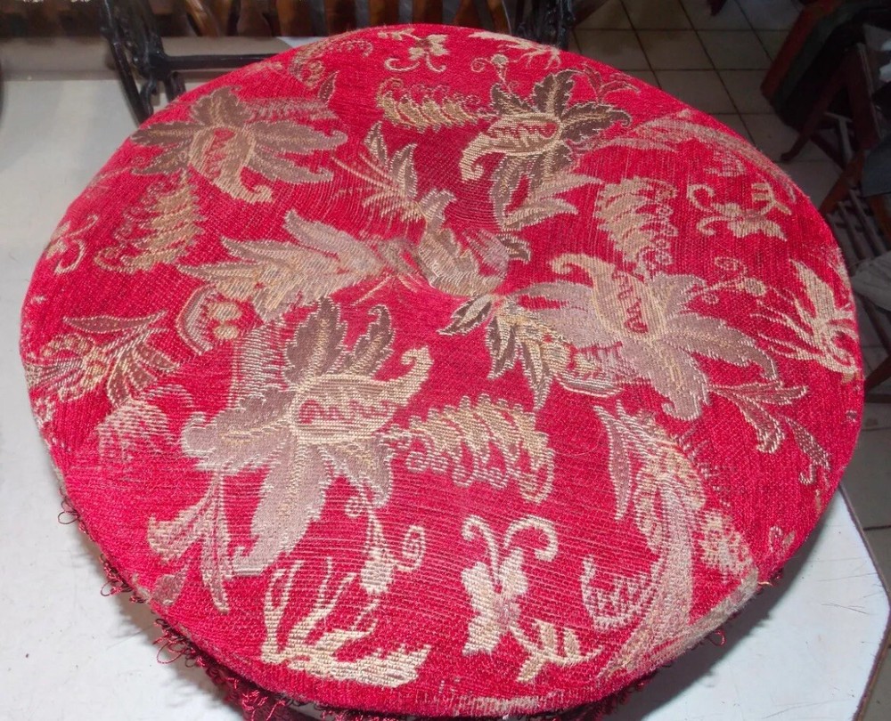 Round Red Victorian Footstool / Stool (RP-FS-19)