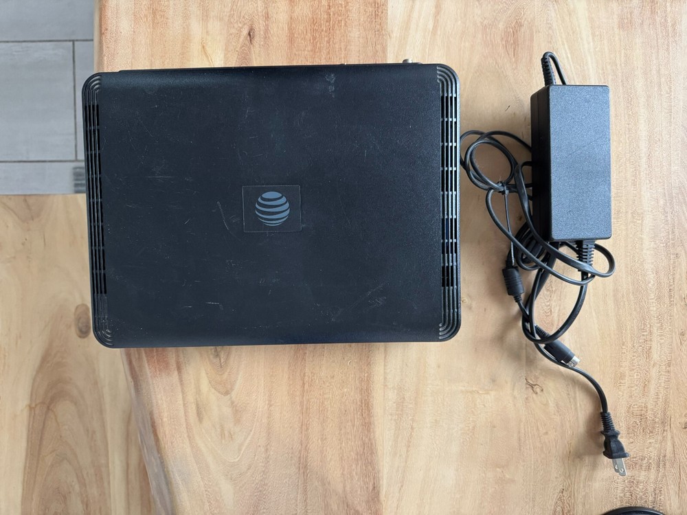 Directv HR54-700- DVR Receiver Box Unit Only