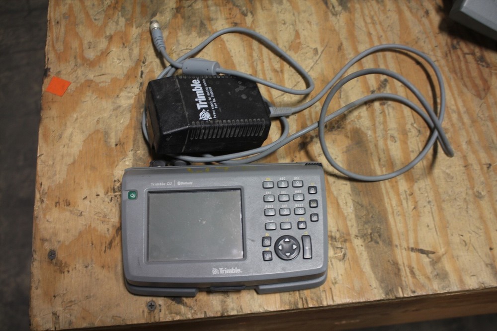 TRIMBLE CU CONTROLLER BLUETOOTH 58050021 WITH POWER SUPPLY