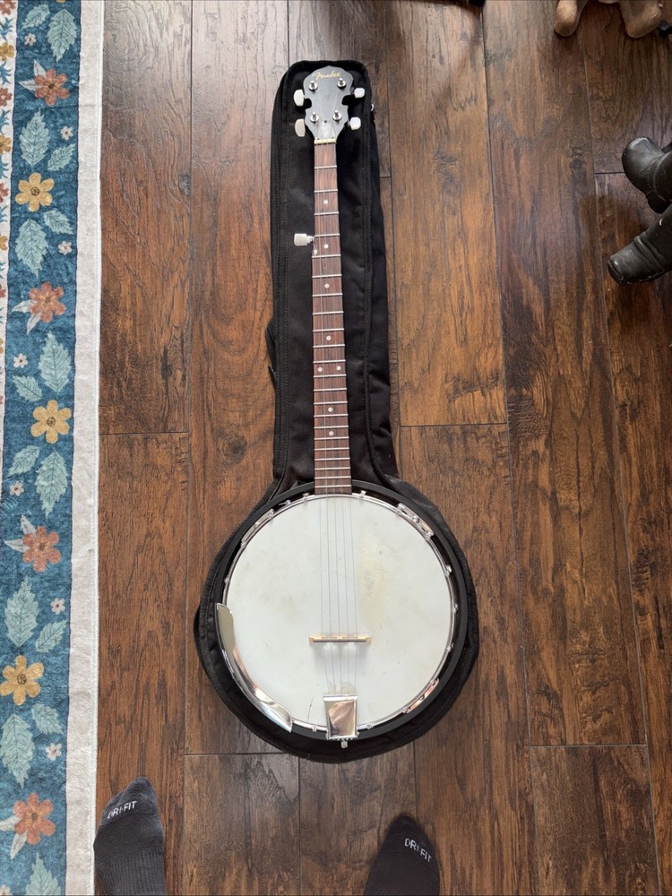 Fender 5 String Banjo & Bag Used