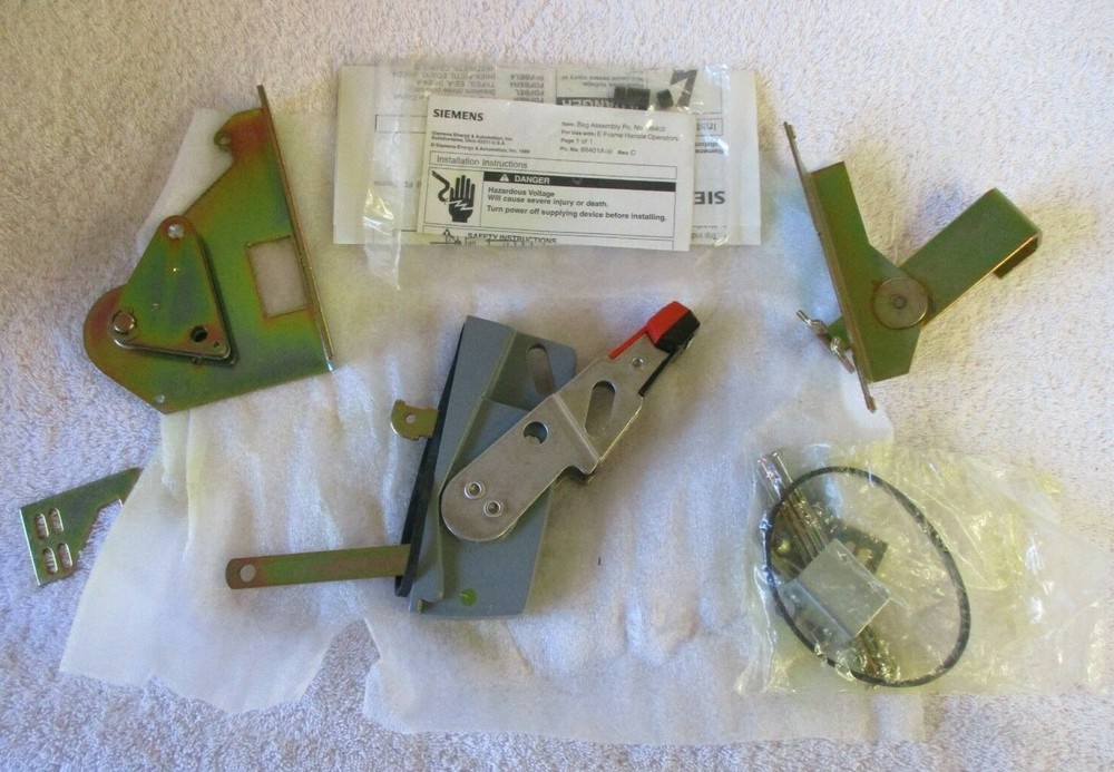 NIB Siemens Type ED Fixed Depth (RH) Handle Operator FDFBER