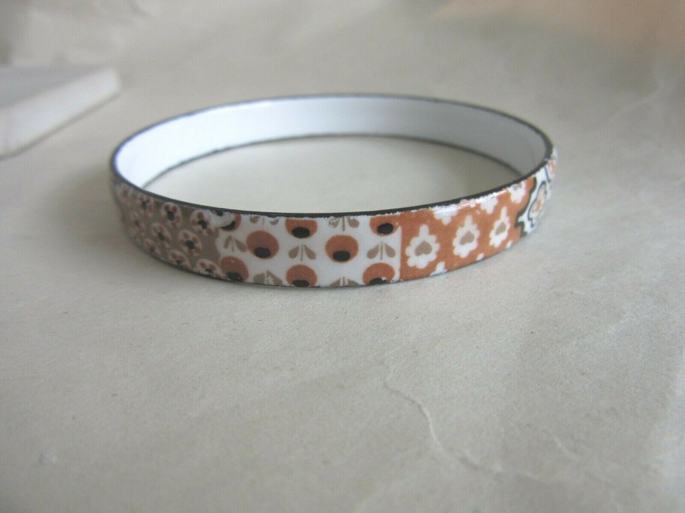 Michaela Freye Aichberger brown/tan enameled bangle bracelet