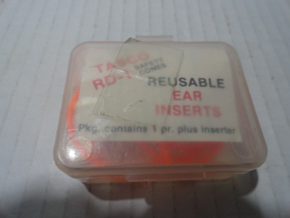 TASCO RD 1 SAFETY CONES REUSABLE EAR INSERTS  - IN PLASTIC CASE ( EAR PLUGS )