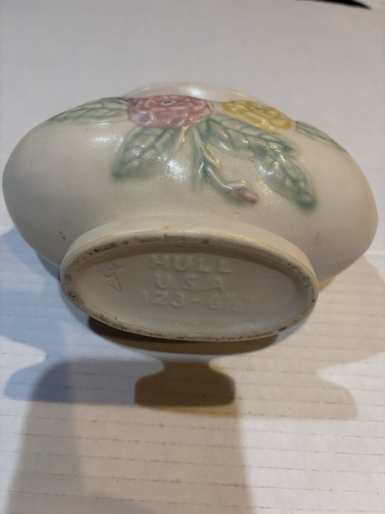 Vintage Hull Art Pottery Magnolia pattern planter