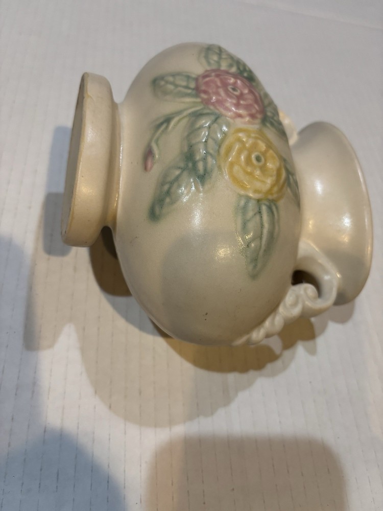 Vintage Hull Art Pottery Magnolia pattern planter