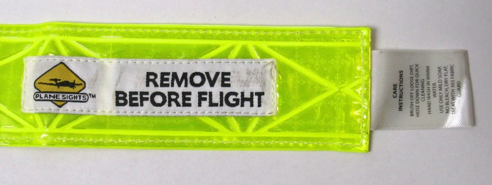 PLANE SIGHTS Remove Before Flight Streamer Pilot Tube Plug Square Authentic (B)