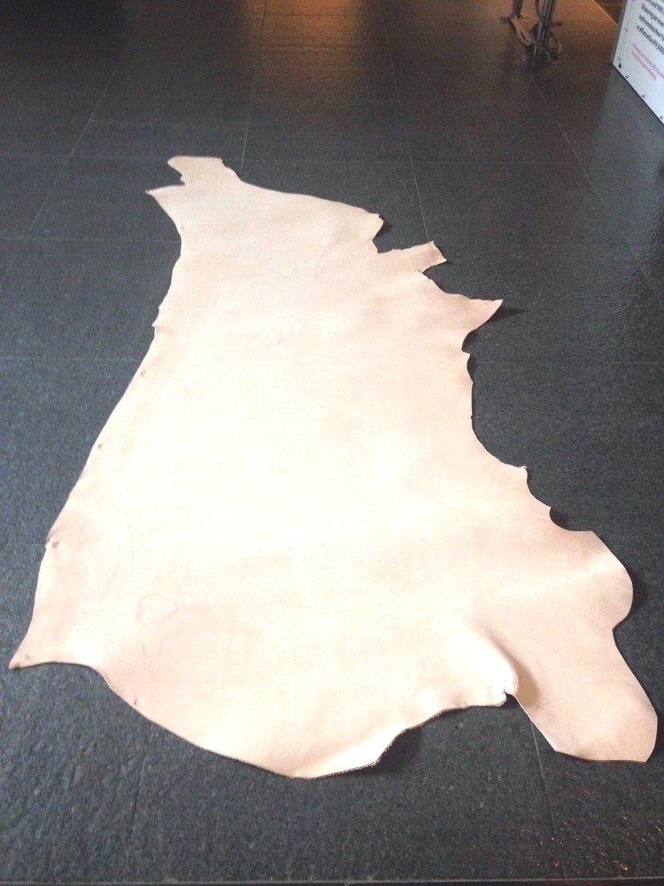 2/3oz. Cowhide Veg Tan Tooling Leather strap lining wallets BEAUTIFUL LARGE