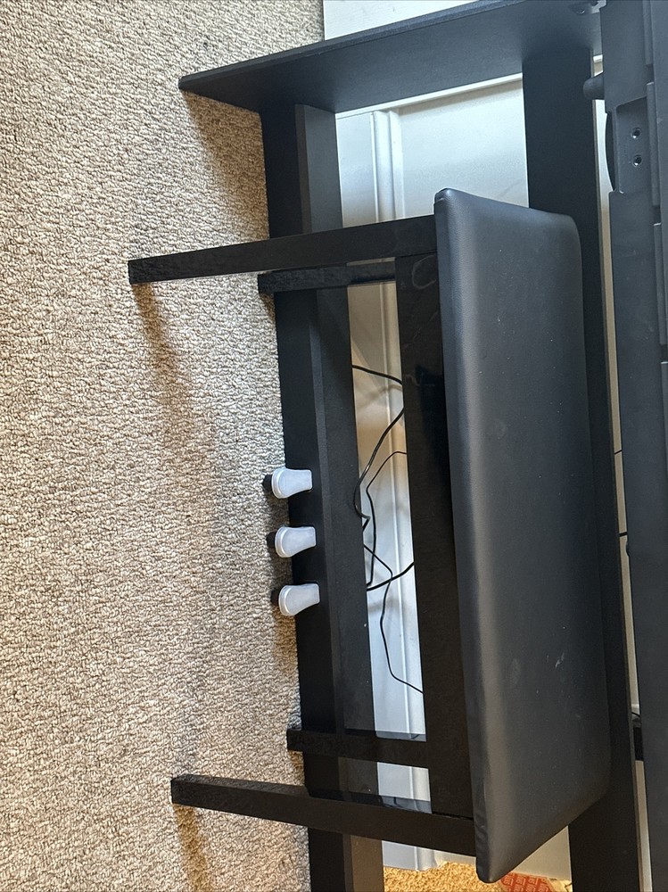 piano bench