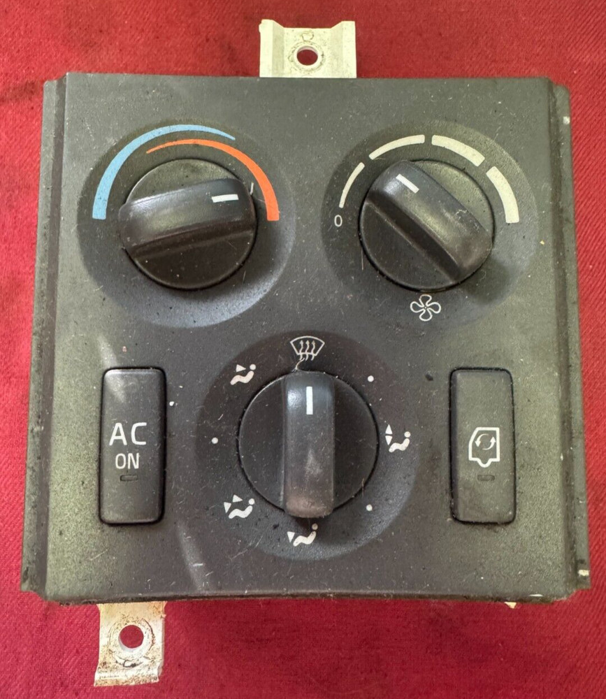 VOLVO CLIMATE SWITCH TEMPERATURE CONTROL module, HVAC   OEM, 21326144 BROKEN TAB