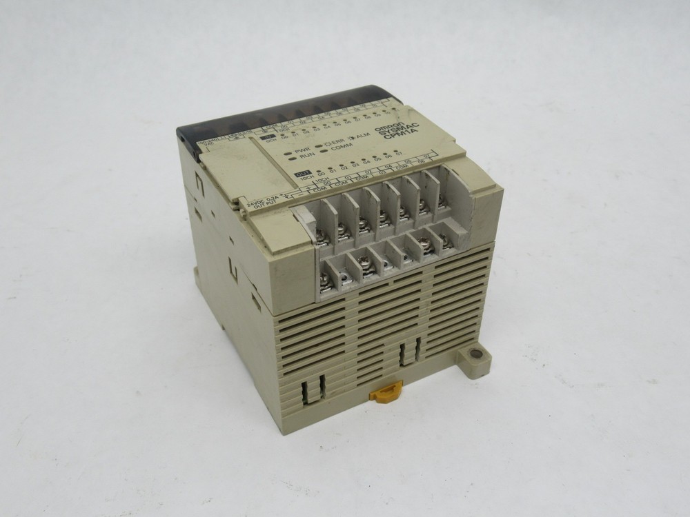 Omron CPM1A-20CDR-A Programmable Controller 100-240VAC SHELF WEAR USED