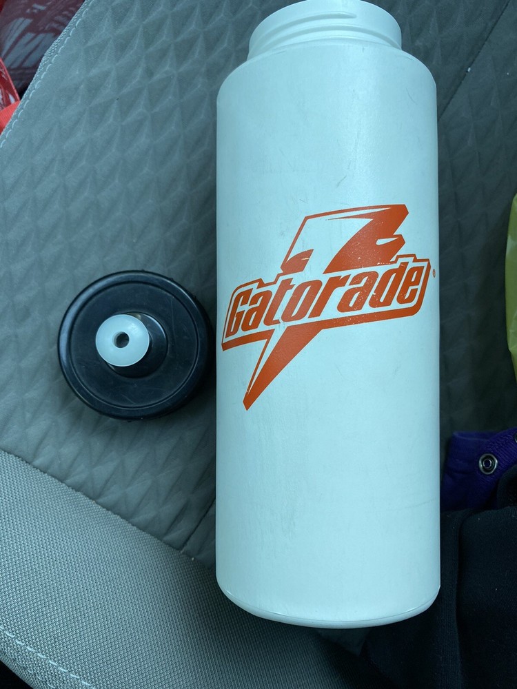 Vintage Plastic Gatorade Squeeze Bottle 90s Logo White Orange 8" White Pull Top
