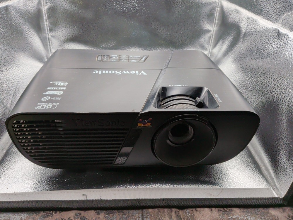 ViewSonic PJD5155 Projector Good Lamp includes Power Cord