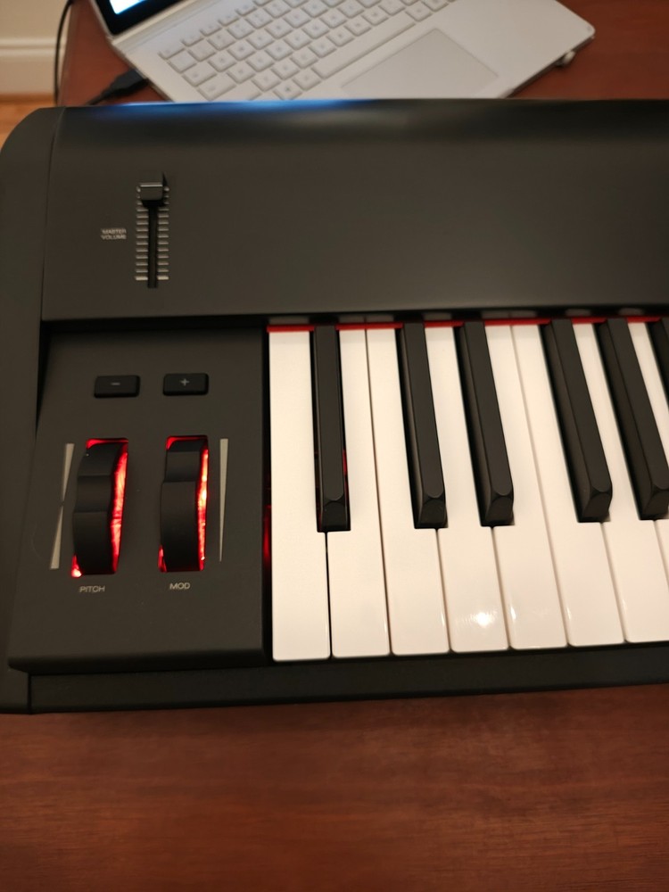 M-Audio Hammer 88 USB/MIDI Controller Keyboard