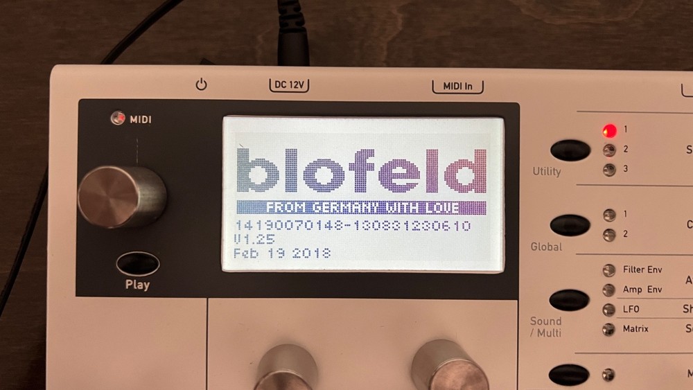 Waldorf Blofeld Desktop Synthesizer - White [USED-GOOD]