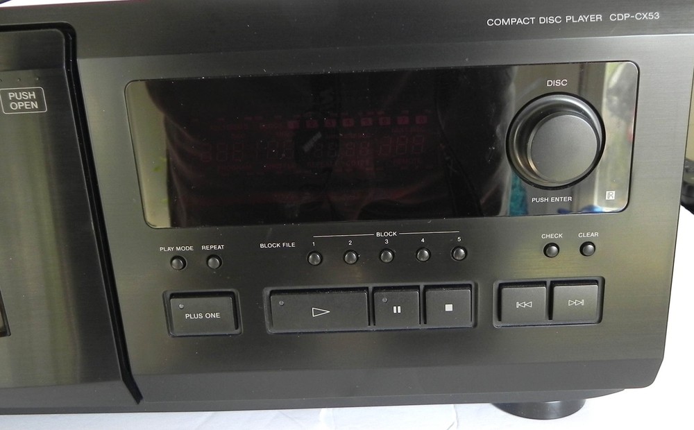Sony CDP-CX53 50 Disc CD Changer with remote EUC
