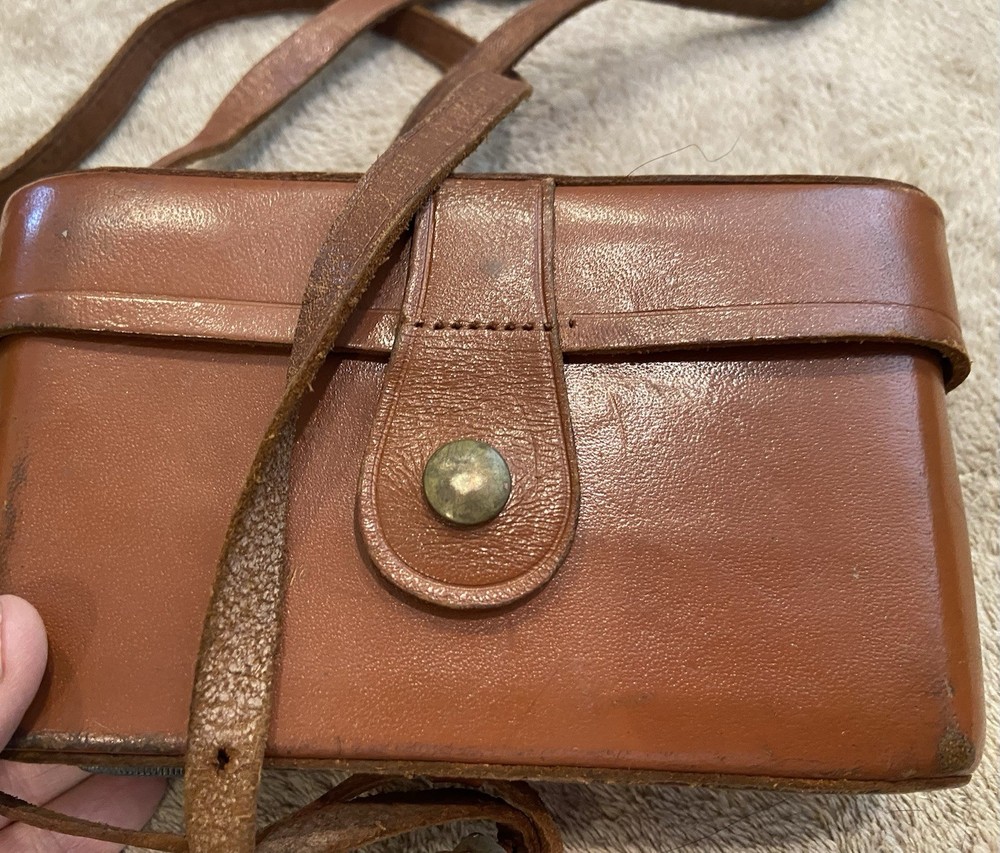 ARGUS camera vtg With Leather Case not tested