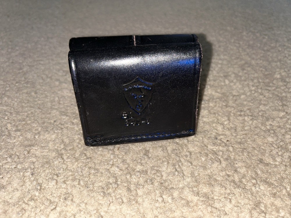 Safariland Double Speed Loader Pouch W/Speedloaders