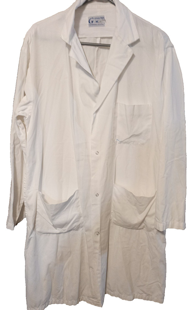 G Style 712-S White Lab Coat - Size Medium - M