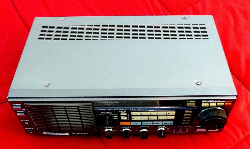 Kenwood R-2000 Communications Receiver