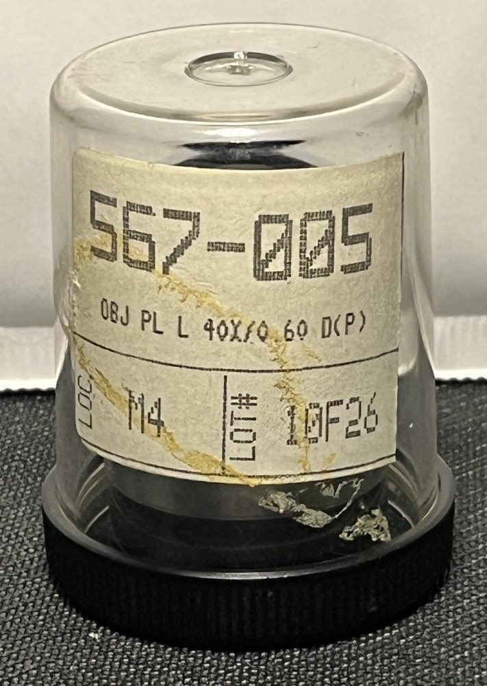 Leitz Wetzlar PLAN L 40x/0.60 D Microscope Objective 567005