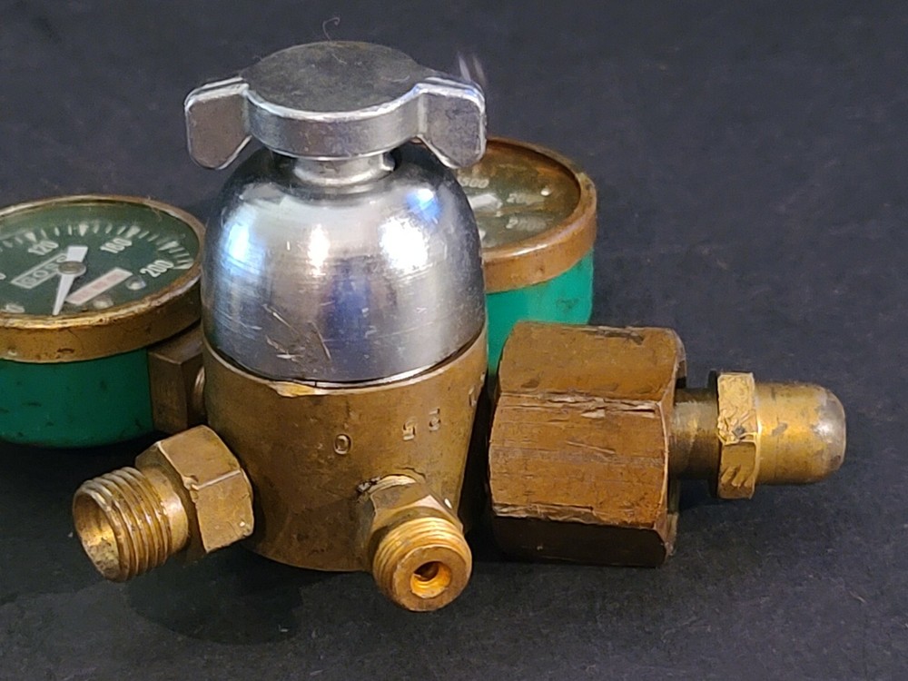 Vintage Goss Acetylene Regulator