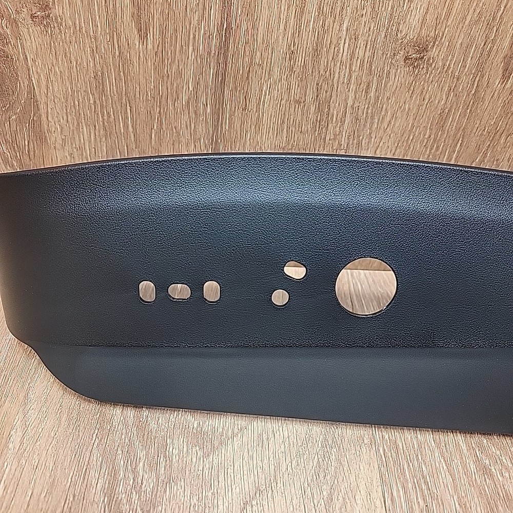 Tesla Model 3 Y Front Seat Side Shield Outer Trim Panel Left Drivers NEW 2017-23