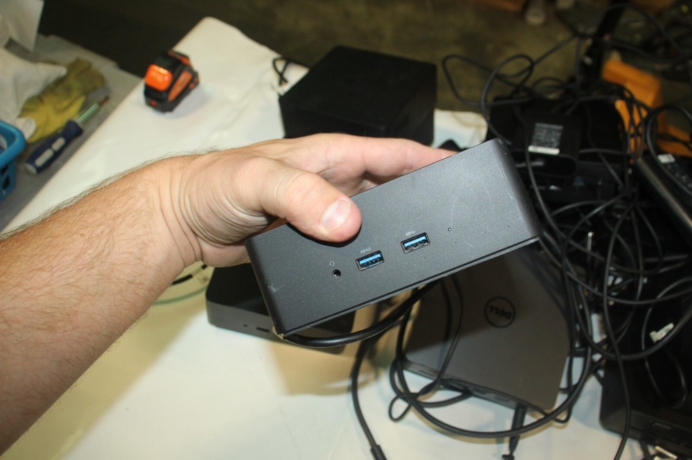Lot of 17 Dell K16A Thunderbolt Docking Stations