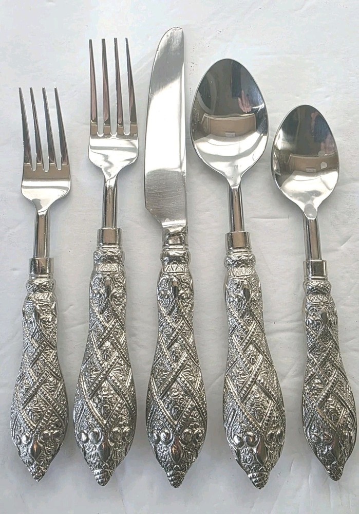 INDIA Stainless Flatware 5 Piece Place Setting Ornate "Chunky" Handle Unbranded