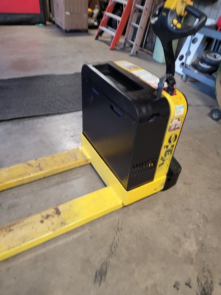 Yale Pallet Jack