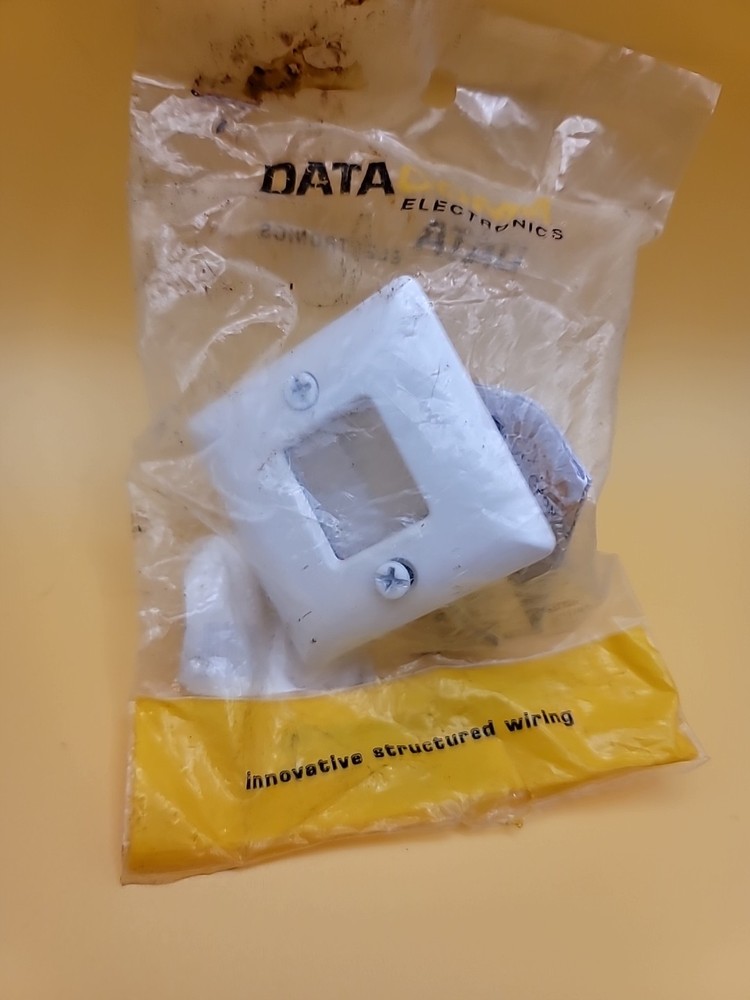 Data Comm Electronics Hole Saw Brush Wall Plate 2x2" Wall Cable Pass Through Pla
