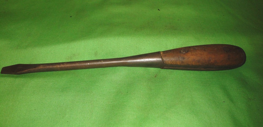 Screwdriver Split Wood Handle