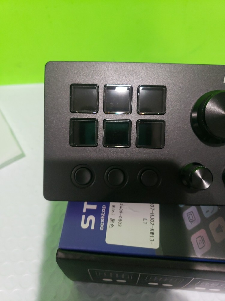 Stream Controller with customizable LCD Macro keys Content Creator & Streaming