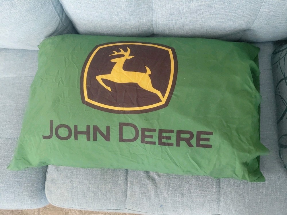 Licensed JOHN DEERE PiLLOWCASE 100%Polyester