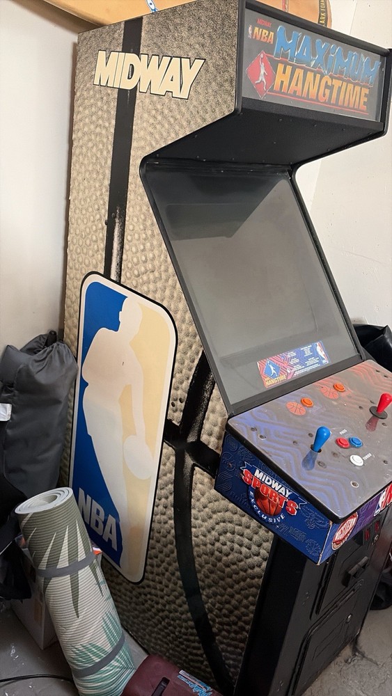 NBA Hangtime Arcade Cabinet