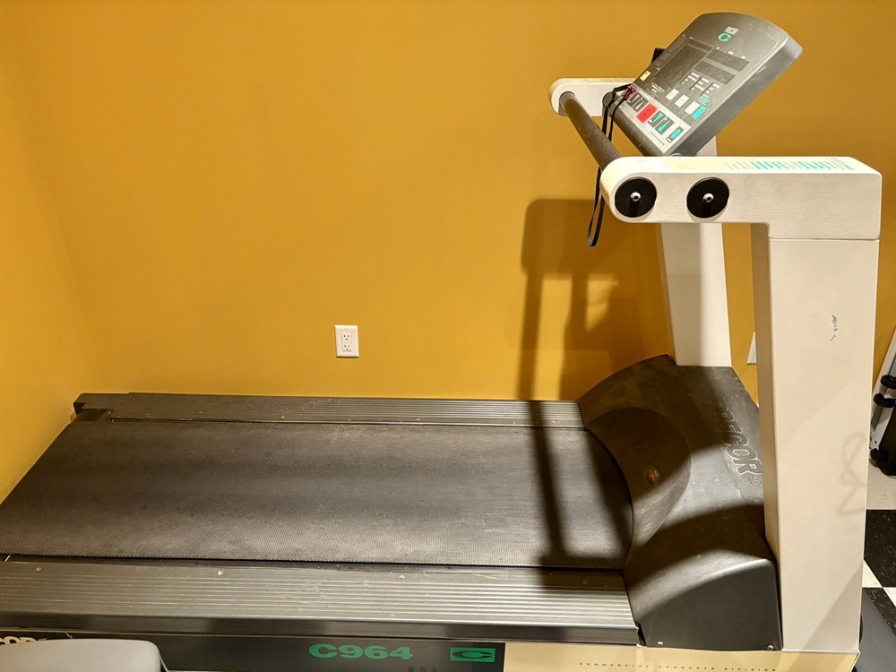 Precor C964 Treadmill