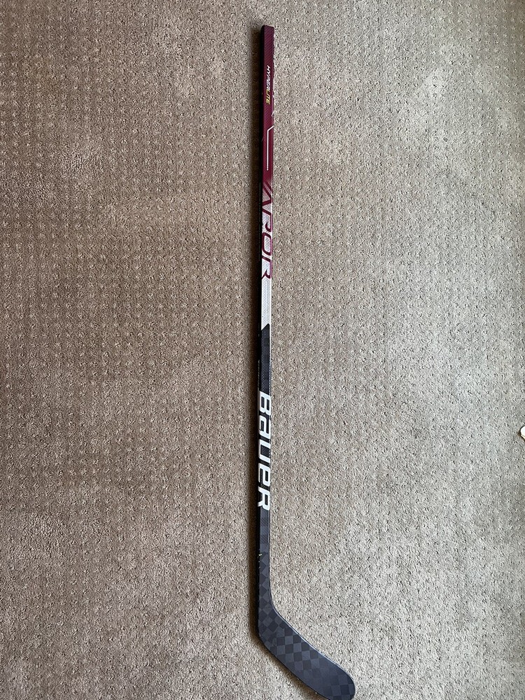 Bauer Vapor Hyperlite Pro Stock - 82 Flex - P28 Max - 56” - Tactile Grip