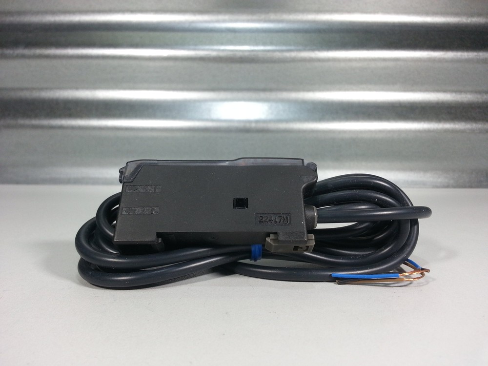 Omron E3X-NAG11 - New Surplus