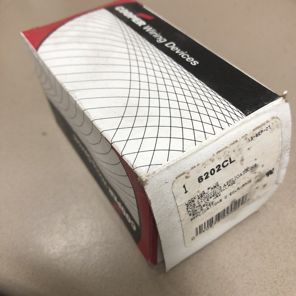 COOPER 6202CL LOCKING PLUG Qty 1