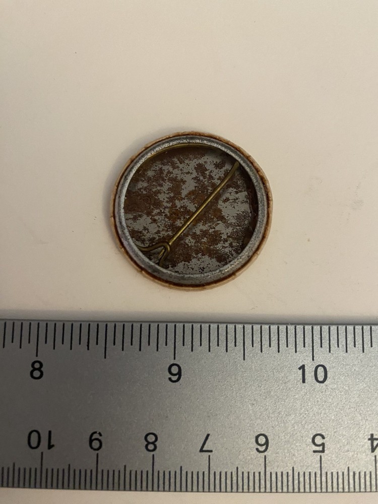 Retain Yeager Treasurer Pin Back Button P16