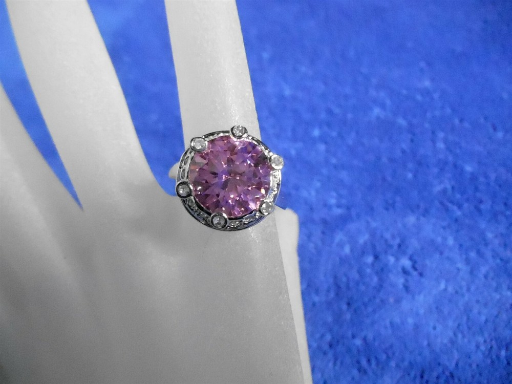 (#307) PINK CUBIC ZIRCONIA RING SIZE 9