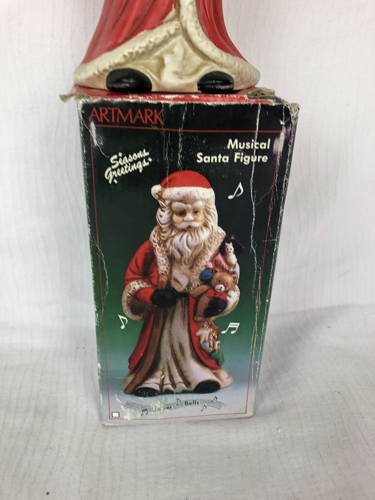 1991 Artmark Musical Santa