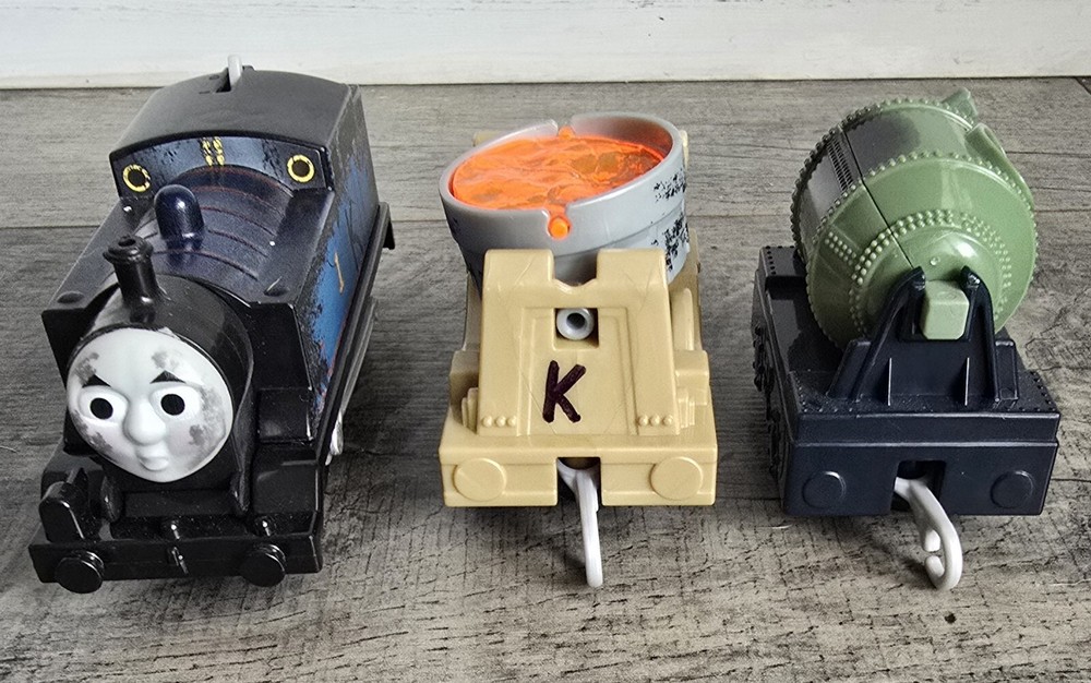 THOMAS & FRIENDS TRACKMASTER LOT COLD COVERED THOMAS MOTORIZED 2013