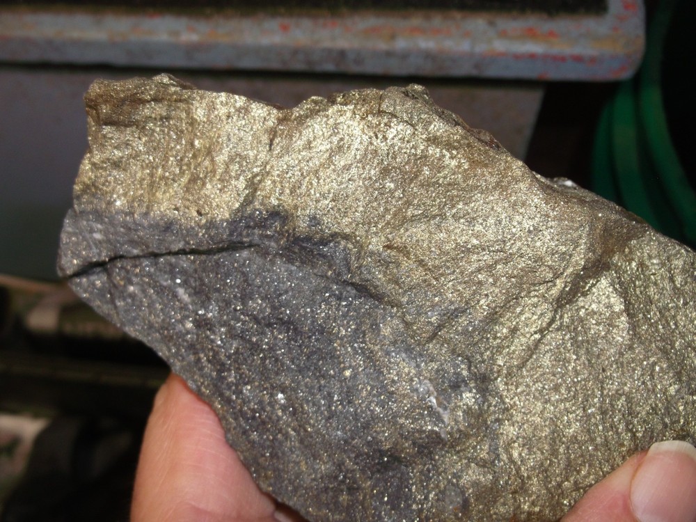 Gold, silver, copper, 910 grams samples ,ore high grade .