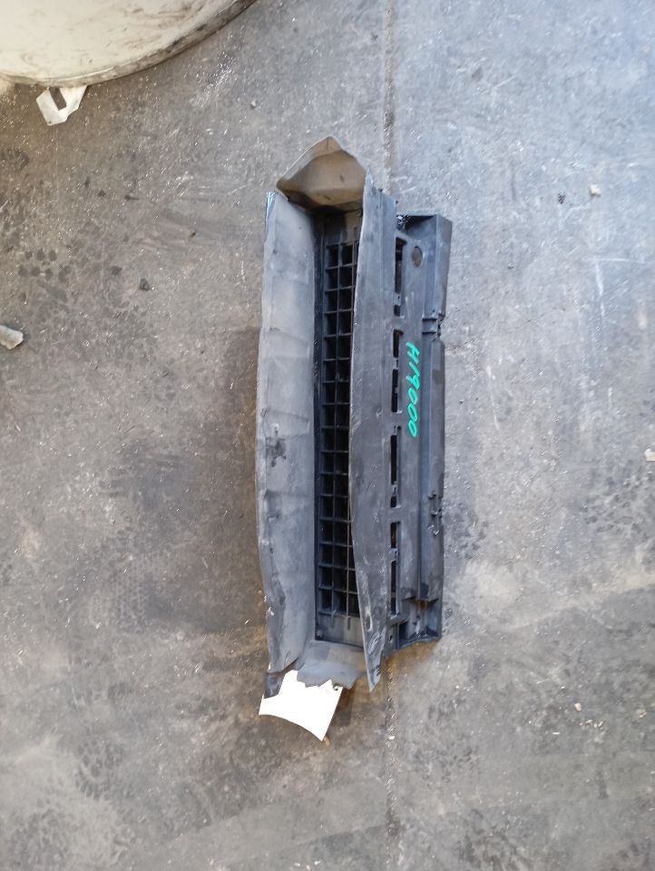 VERSA 2015 Air Shutter 4028297