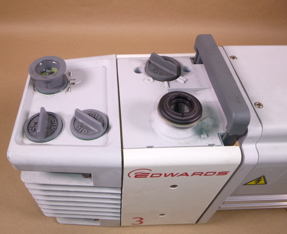 Edwards RV3 Rotary Vane Vacuum Pump (Missing The Mounting Base) Single Phase