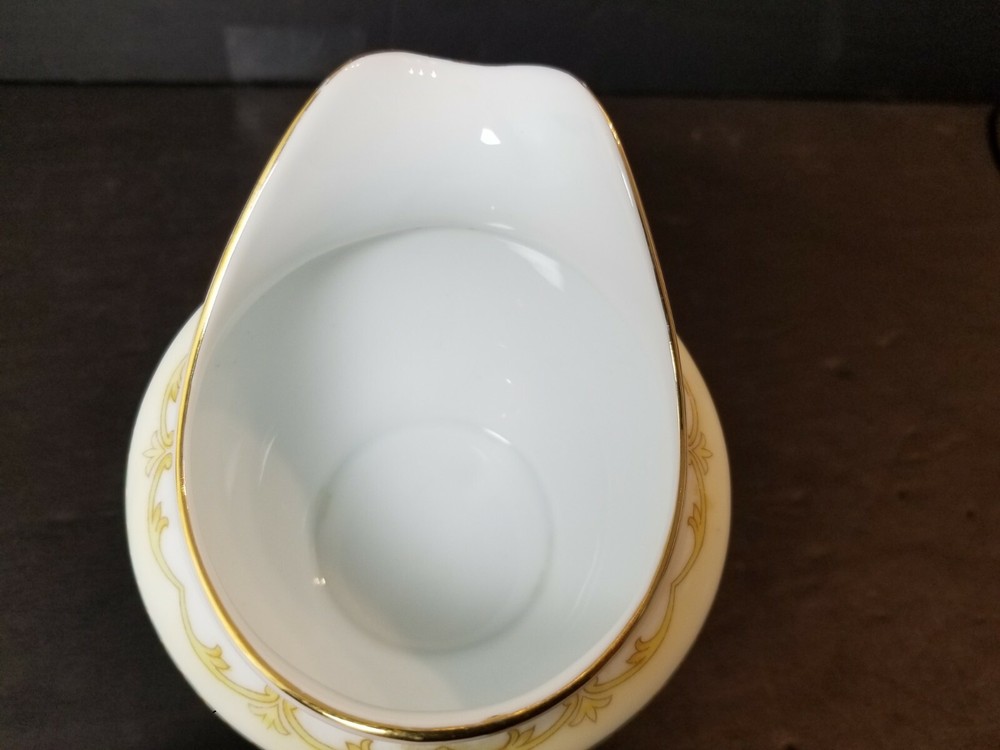 Mimi By Noritake Creamer 3 1/4" Scrolled top