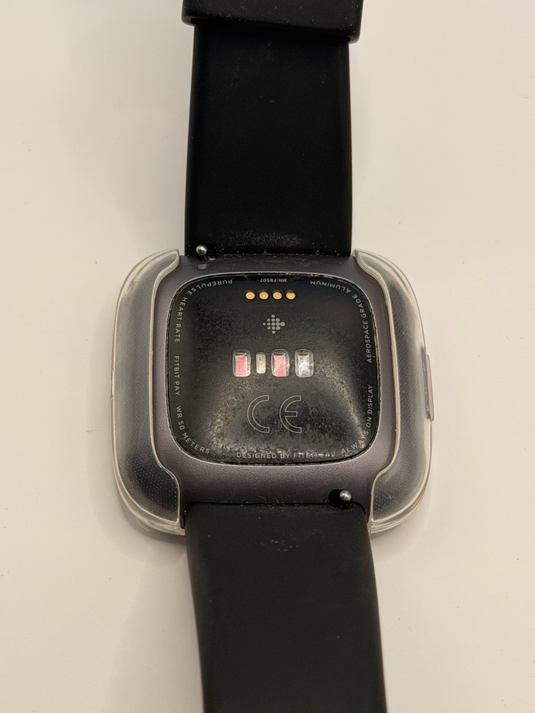 Fitbit Versa 2, Tested, Excellent, Charger Included, Case Protector