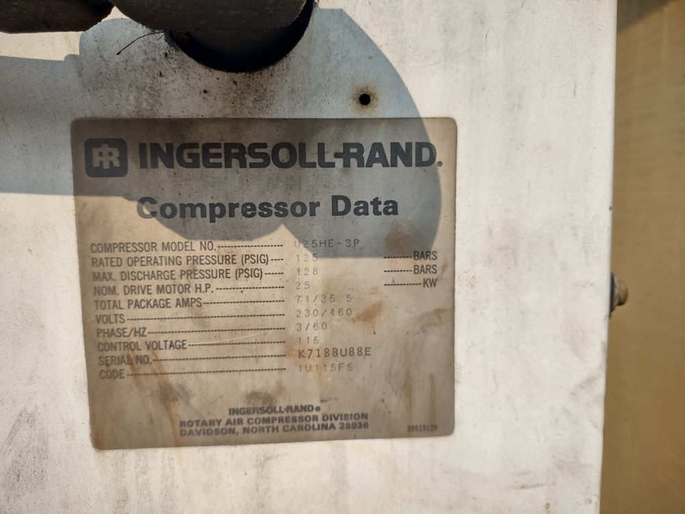 25hp Ingersoll Rand Rotary screw compressor