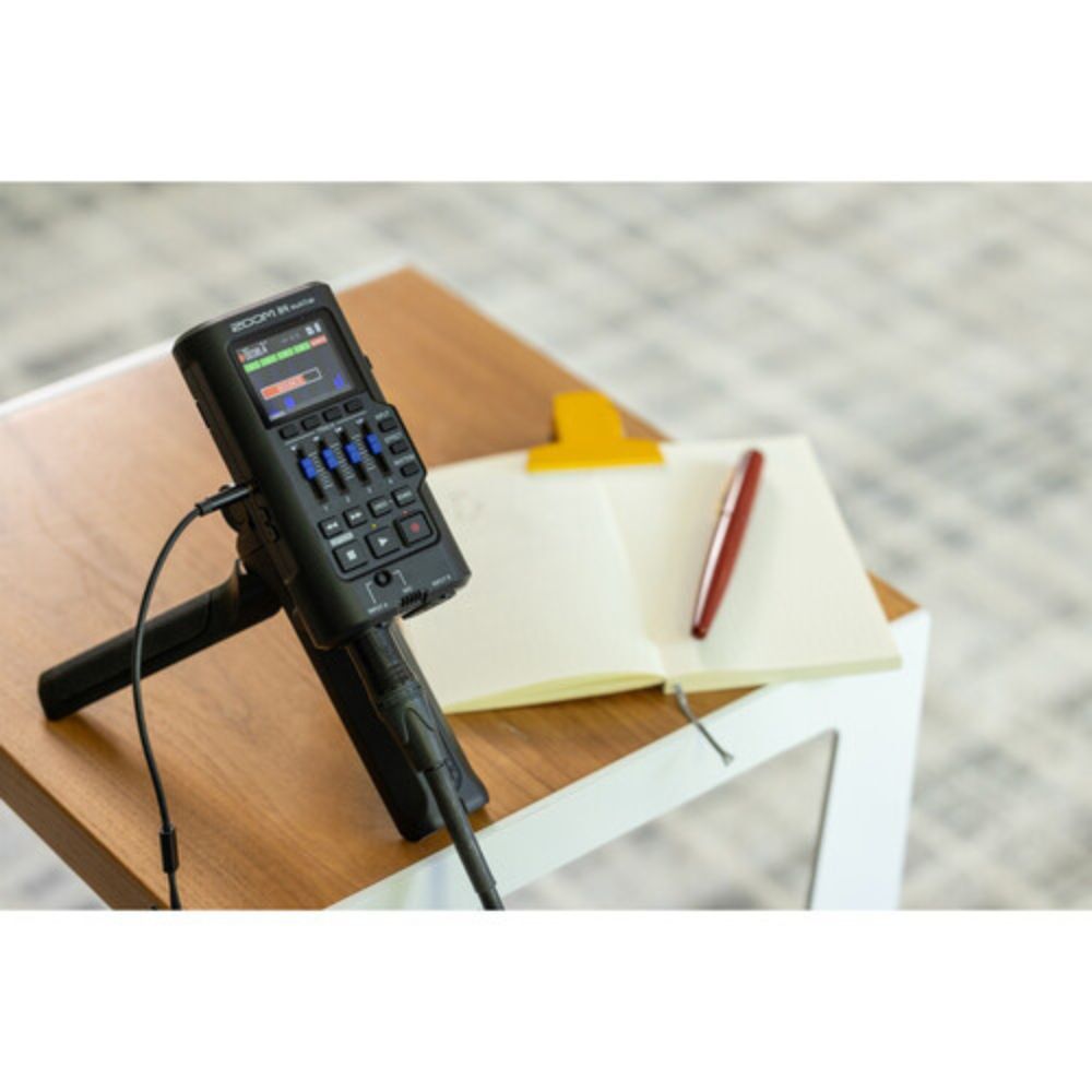 Zoom R4 MultiTrak 32-Bit Float Recorder with Stereo Bouncing