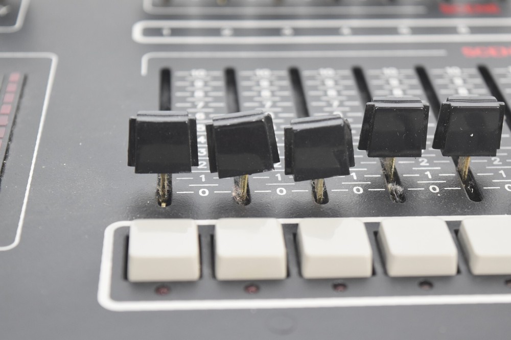 Lehigh Designer II Light Mixing Console Read Description